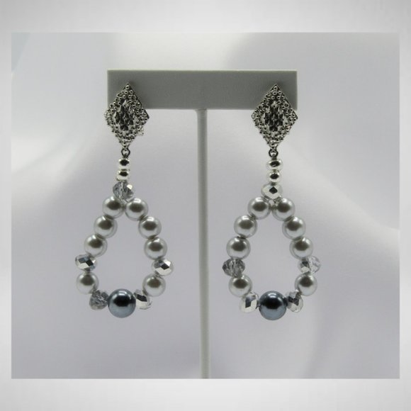 Silver Colour Beaded Jewelry Set - Picture 5 of 5